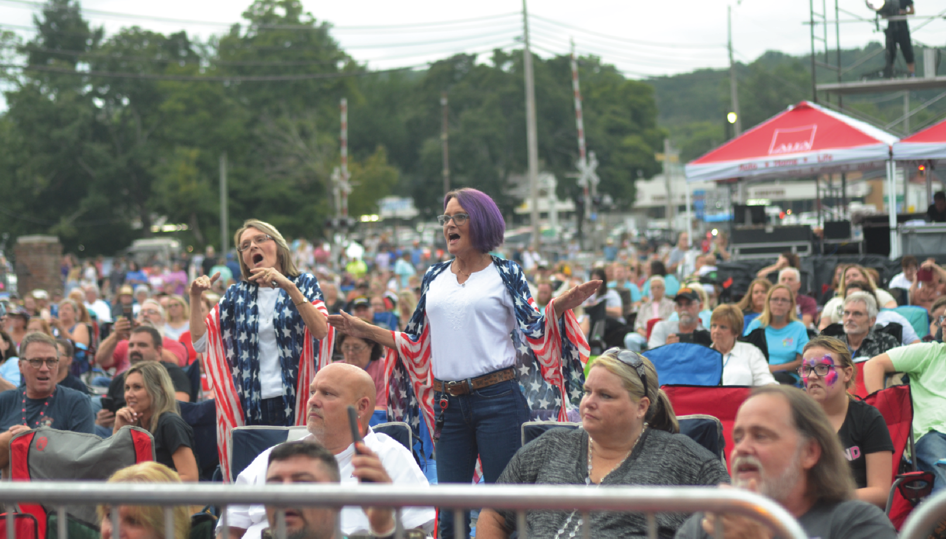 Downtown Fort Payne fills with Boom Days festival goers despite rain